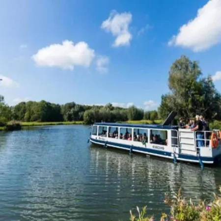 Сasa de vacaciones In Zuytland With Private Fishing Jetty