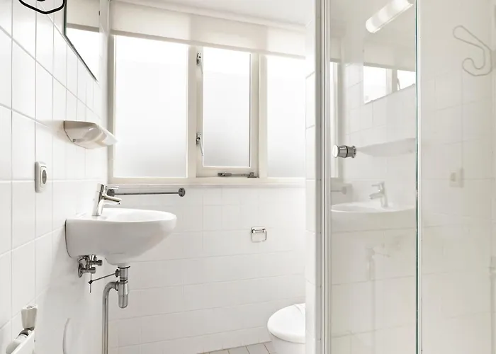 بيت للعطل In Zuytland With Private Fishing Jetty Simonshaven